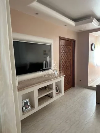 Imagem Sobrado de Alto Padrão, 3 Quartos, 4 Banheiros, Closets, Ar-condicionado, Área de Lazer Grande com Churrasqueira no Parque São Vicente, Mauá-SP