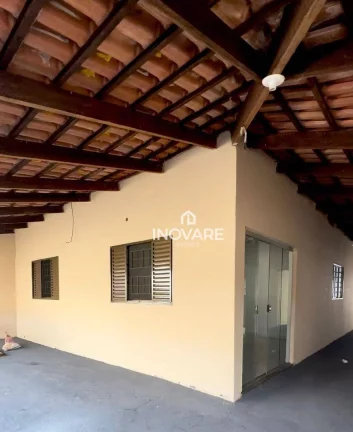 Imagem Casa com 2 dormitórios à venda, 120 m² por R$ 300.000,00 - Primavera - Araporã/MG