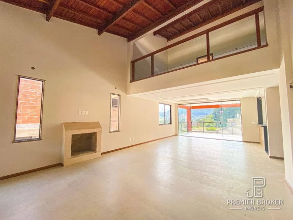 Imagem Casa à venda, 300 m² por R$ 1.350.000,00 - Vargem Grande - Teresópolis/RJ