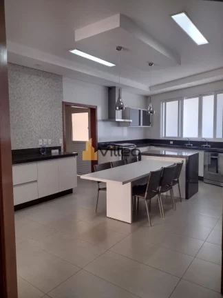 Imagem Descubra o privilégio de viver em uma residência de alto padrão com 612 m² de área privativa, l...