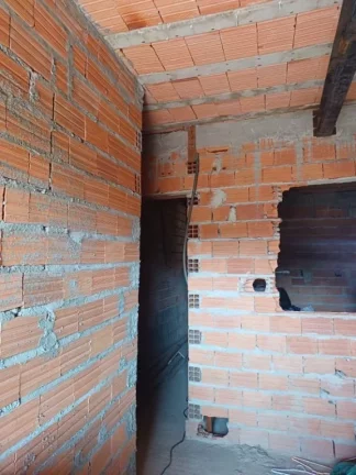 Imagem Sobrado com 4 dormitórios à venda, 280 m² por R$ 350.000,00 - Jardim Planalto - Suzano/SP