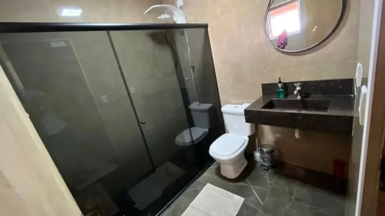Imagem Chácara de luxo em condomínio - 4 quartos, 1 suíte, 2 salas, 3 banheiros, 10 vagas - Araçoiaba da Serra-SP´.