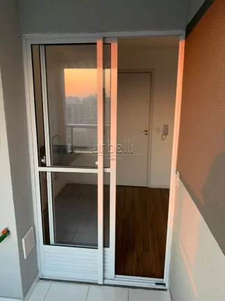 Imagem Apartamento com 31M², 2 dormitórios, 1 banheiro, cozinha conjugado com sala, varanda, área de ser...