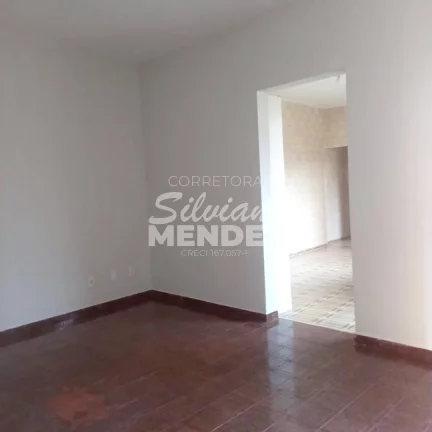 Excelente ponto comercial com loja, casa 2 dorms, quintal e edícula