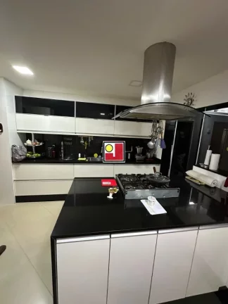 Imagem Vendo 4sts, Jardim Oceânico, 245m², altíssimo luxo, decoração primorosa, cozinha planejada, porcelanato peças grandes, segurança, proximo metrô BRT