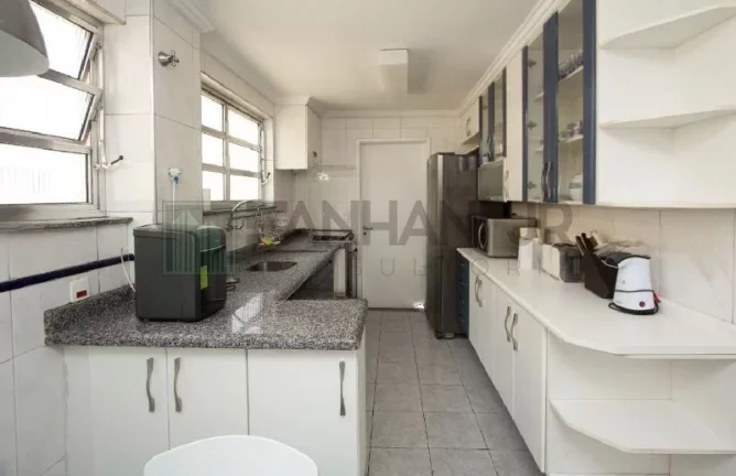 Imagem Apartamento de Alto Padrão para Locação em São Paulo-SP, Itaim Bibi: 3 Quartos, 1 Suíte, 3 Salas, 3 Banheiros, 1 Vaga de Garagem, 138m².