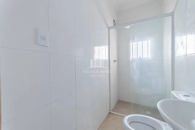 Imagem Casa com Terreno de 70m² e 101m²de área útil São 3 Dormitórios, 2 Banheiros, Sacada, 2 Vagas, Quintal no Bairro Casa Branca, Santo André