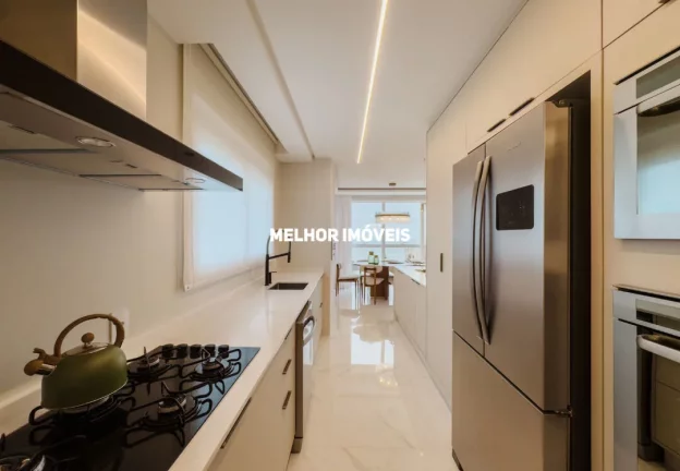 Imagem Apartamento à venda no Ed. Skyline Tower em Balneário Camboriú