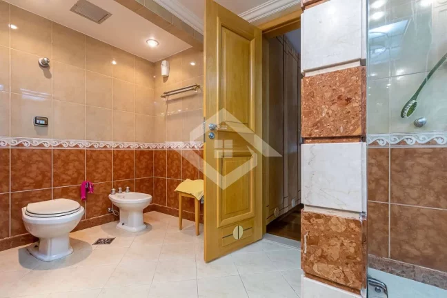 Imagem Cobertura Duplex de Alto Padrão com 5 suítes – Vista Lindíssima da Lagoa