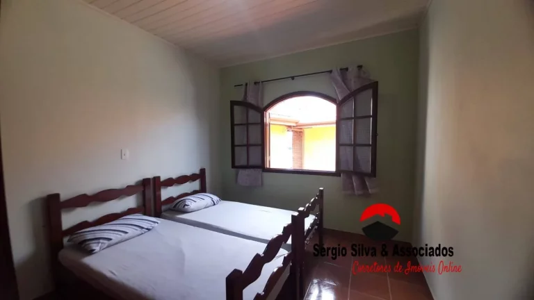 Imagem Linda Casa a Venda na Região do Brancas Nuvens em Campos do Jordão - SP.