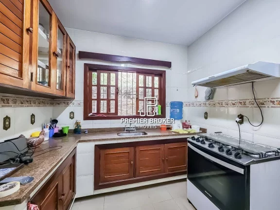 Imagem Casa à venda, 215 m² por R$ 1.300.000,00 - Albuquerque - Teresópolis/RJ