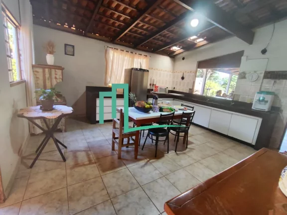 Imagem RANCHO RURAL em SÃO JOÃO BATISTA DO GLÓRIA - MG, Capitinga