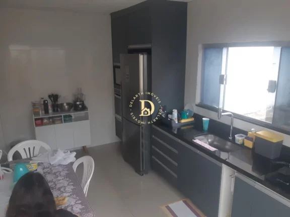 Imagem Sobrado - Monte Castelo - 2 Dormitórios - 160m²