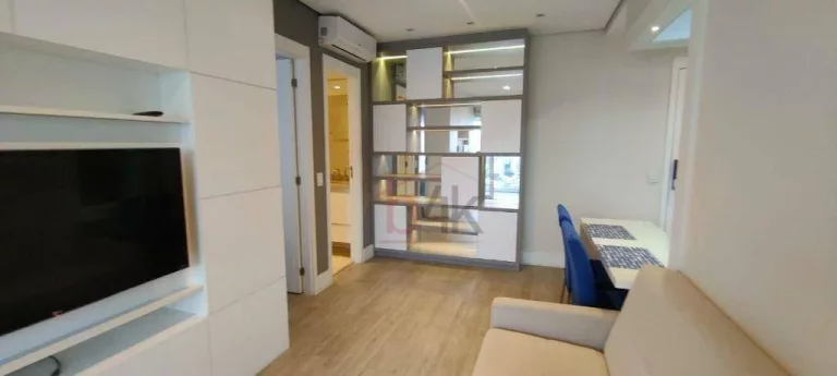 Imagem Apartamento Mobiliado 49m² com Varanda em Vidro e Andar Alto - Follow Brooklin