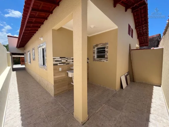 Imagem Casa nova com piscina em Itanhaém-SP