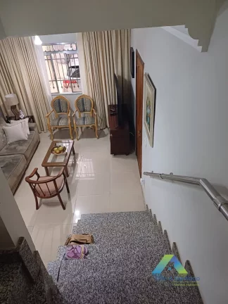 Imagem Sobrado a venda com 03 dormitorios R$ 636 mil