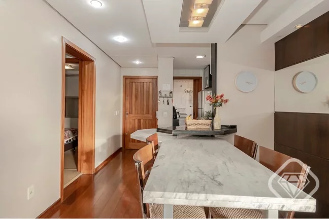 Imagem Apartamento completo no coração da Tristeza

Uma oportunidade rara em uma das localizações mais ...