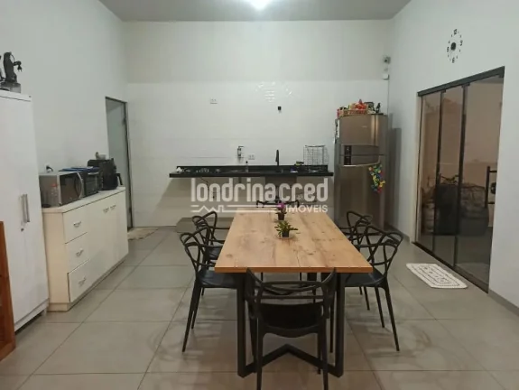 Imagem Ótima casa no Jardim Neman Sahyun com 3 quartos sendo 01 suíte, sala, cozinha americana, banheiro social, com 155 metros de construção.