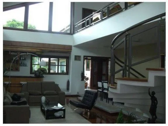 Imagem Sobrado em Interlagos - 600M², 4 Dorms, 4 Suítes, 5 Vagas.
