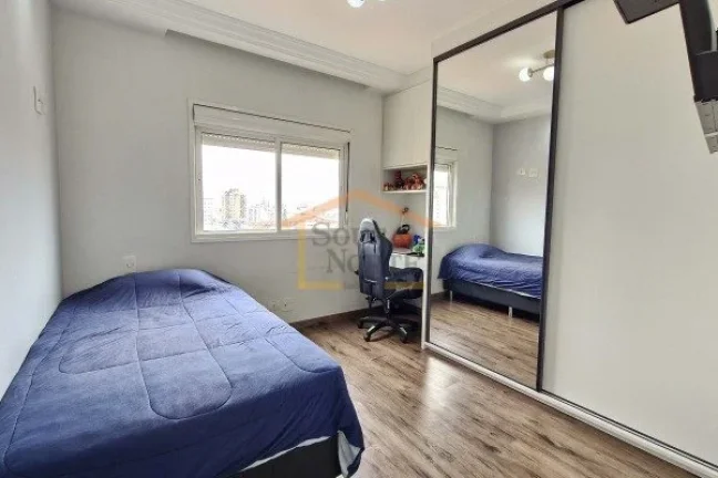 Imagem Apartamento com 9 anos de construção, totalmente reformado, com 4 dormitórios, sendo 2 suítes. C...