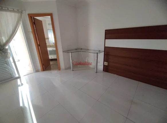 Imagem Triplex com 4 suítes, churrasqueira e piscina no bairro do Embaré em Santos por R$1.600.000,00