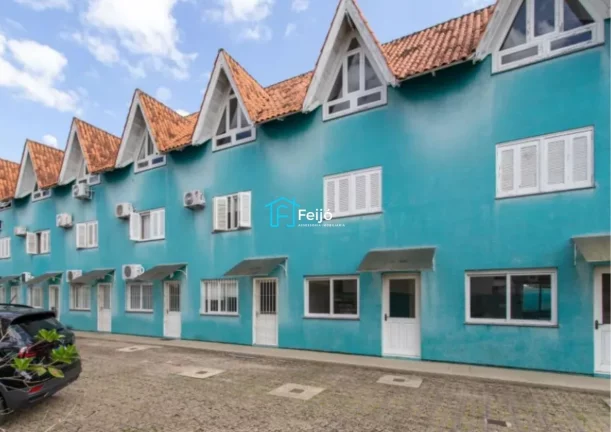 Imagem Casa 3 dormitórios no bairro Camaquã próximo ao Zaffari Cavalhada