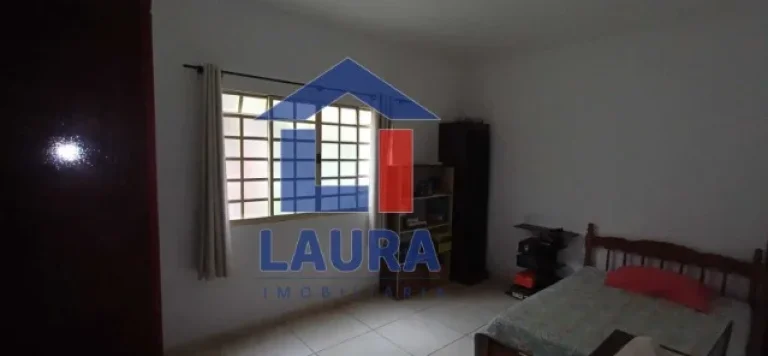 Imagem CASA RESIDENCIAL em ITAÚNA - MG, SANTANENSE