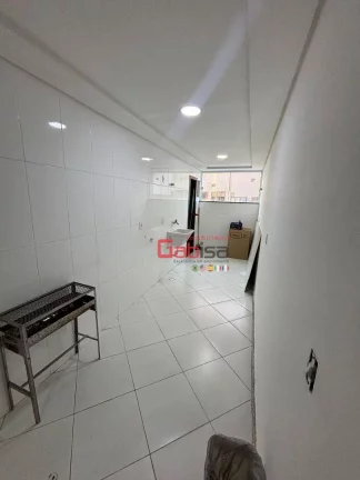 Imagem Apartamento com 3 dormitórios à venda, 220 m² por R$ 1.500.000,00 - Braga - Cabo Frio/RJ