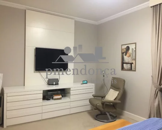 Imagem Apartamento à venda em Higienópolis com 327m², 3 suítes + escritório, 3 vagas livres.