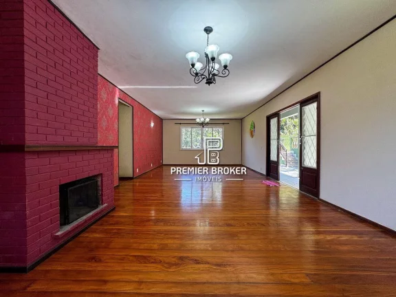 Imagem Casa à venda, 315 m² por R$ 1.180.000,00 - Carlos Guinle - Teresópolis/RJ