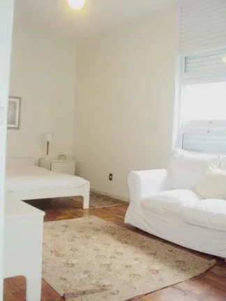 Imagem Praia de Pitangueiras, Prédio Frente ao Mar, Centrinho, Churrasqueira, Linda Vista ao Mar, Amplo Apartamento!!!