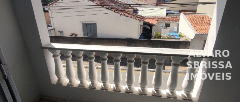 Imagem Casa na região central da cidade de Itu SP - com ponto comercial na esquina. 380m2