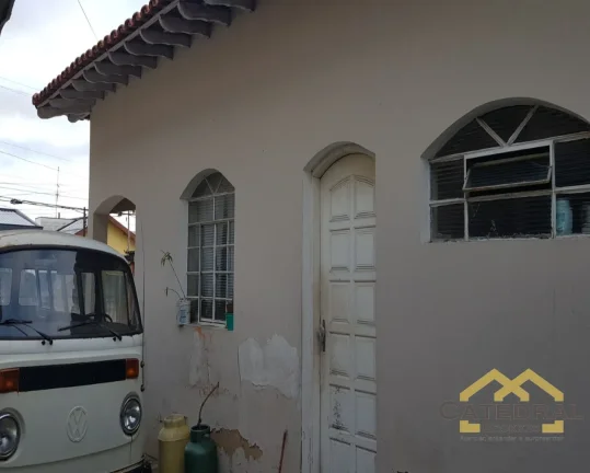 Imagem Casa com 6 Dormitórios à venda 213 m² - Louveira/SP