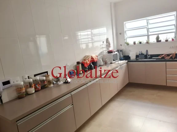 Imagem Casa Sobreposta Alta à venda no bairro do Embaré em Santos por R$ 1.135.000,00