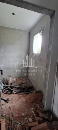 Imagem Aluga-se Galpão 240m², Fachada 17mts, 2 Banheiros (PNE), 6 vagas para clientes, Pé D. 5 mts, estrutura para fazer mezanino, Na Principal Av. de Ribeirão Pires-SP