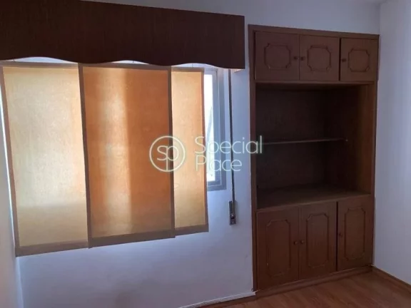 Imagem Excelente apartamento no Campo Belo. Andar alto, com vista livre. Ambientes amplos, claros e bem dis...