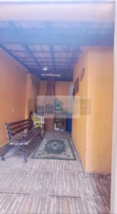 Imagem Casa à venda em Niterói-RJ, bairro Fonseca: 3 quartos, 1 suíte, 1 sala, 2 banheiros, 1 vaga de garagem, 100m² de área.