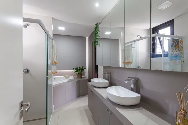 Imagem Apartamento à venda, com 4 quartos, 220m²