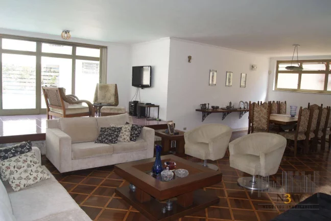 Imagem Casa à venda em Alto de Pinheiros São Paulo SP com 4 dormitórios, 2 suítes, 4 vagas de garagem e 377m² de área construída 602m².