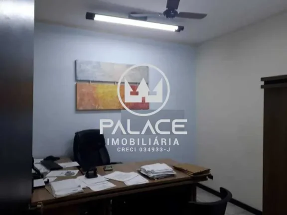 Imagem Excelente casa comercial a venda no bairro São Judas, Piracicaba, SP.
 Com ótima localização, fi...