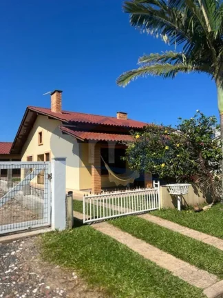 Imagem Casa a venda com 3 dormitorios na Praia Paraiso em Torres/RS