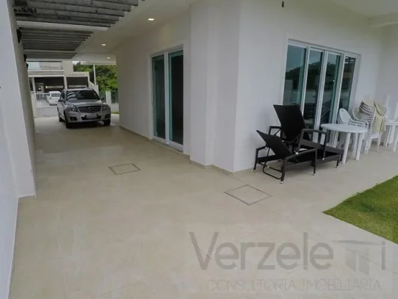 Imagem Casa / Sobrado para Venda em Bombinhas / SC no bairro Mariscal