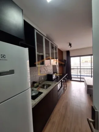 Imagem Apartamento com 25m², dispõe de 1 dormitório, 1 banheiro, sacada, cozinha integrada, mobiliado. 
...
