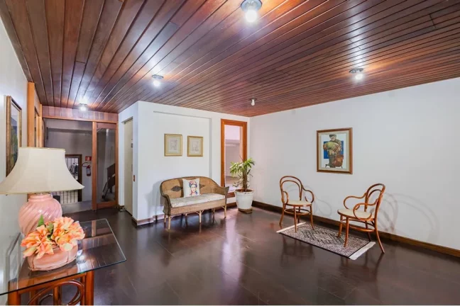 Imagem Cobertura à venda em Porto Alegre, Petrópolis, com 3 quartos, 287m2