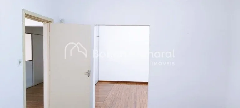 Imagem Venda , Centro , casa comercial , em Campinas . 
Localização central . 
Zoneamento ZC 4 .
Area de ...
