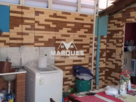 Imagem Casa com piscina e preço incrível no Jardim São Sebastião!