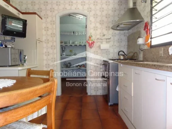 Imagem Excelente sobrado próximo a vários comércios, amplo quintal com edícula,living amplo para vário...