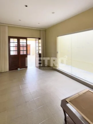 Imagem Casa à venda no Bairro Cohab Massangano com 3 quartos, PETROLINA - PE
