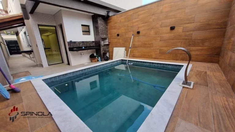 Imagem Sobrado com 3 dormitórios à venda, 180 m² por R$ 1.150.000,00 - Maracanã - Praia Grande/SP