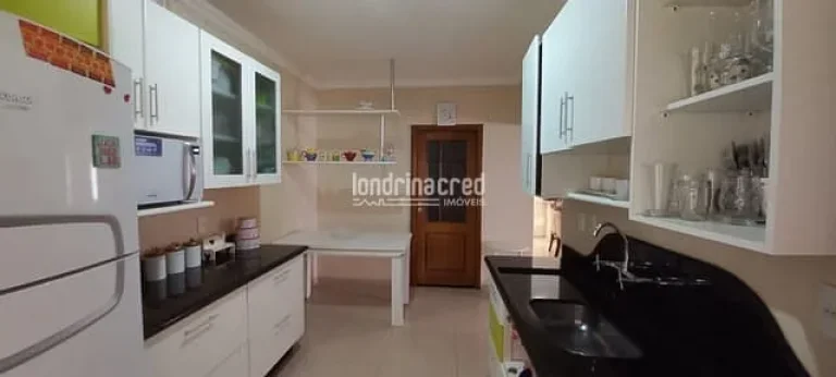 Imagem Casa à venda 3 Quartos, 1 Suite, 4 Vagas, Jardim Acapulco, Londrina - PR